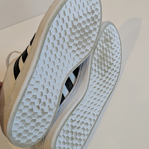 Adidas Cloudfoam Court Shoe Size 7 - Picture 6 of 6